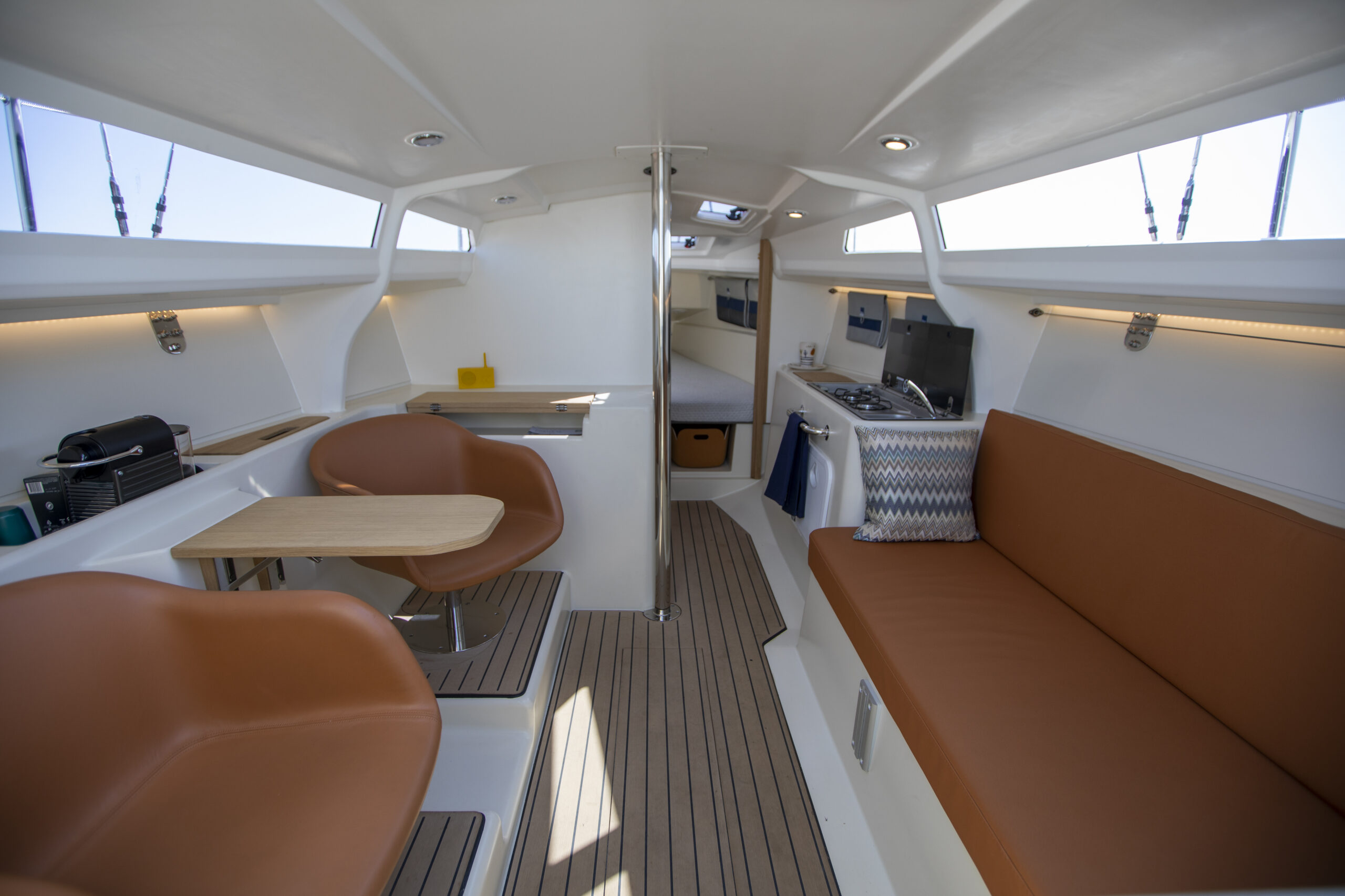 Yacht Magazine Test van de Pointer 30 van Jachtwerf Heeg door Michael Good